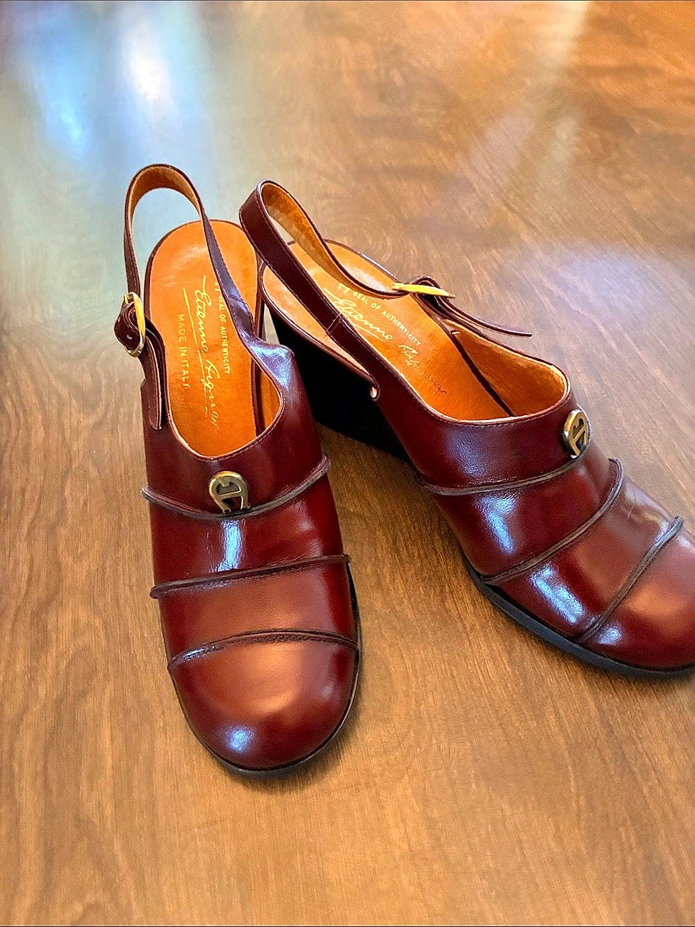 Vintage Aigner Leather wedge clogs in Brown